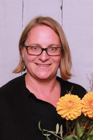 von Lieven-Holzapfel, Vera